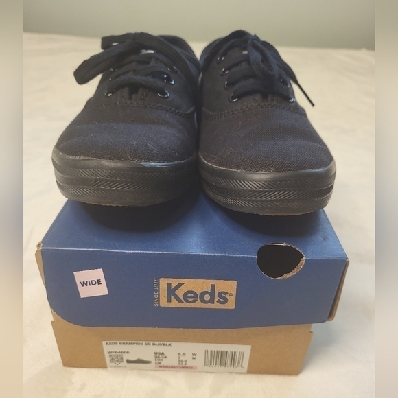 KEDS Champion Sneaker Shoe. Black. Size 5.5 Wide 5.5W - Picture 6 of 9